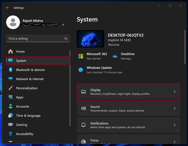 Choose Displays settings in Windows